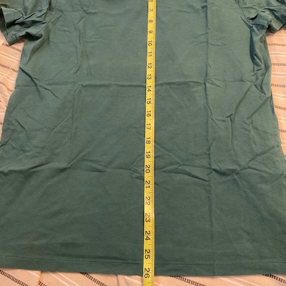 GAP Medium Green Tee - Picture 2 of 3